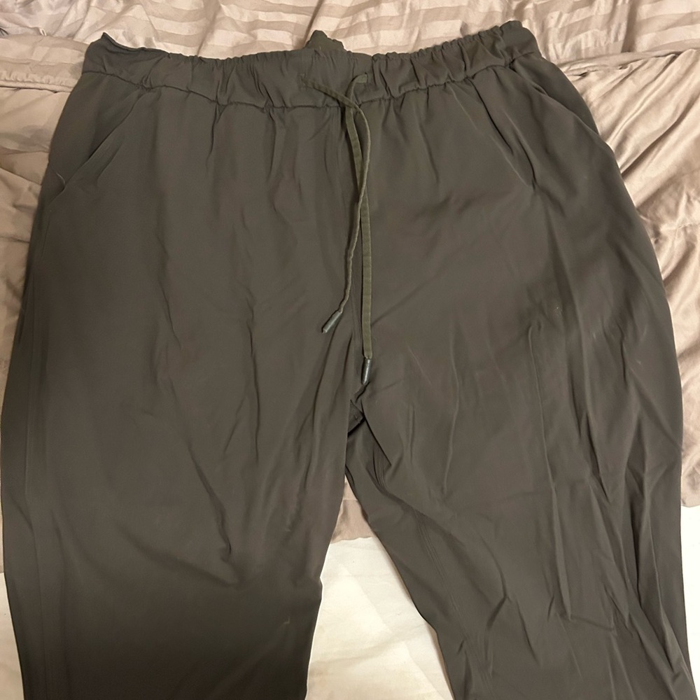 Lululemon women’s stretch high rise 7/8 pant